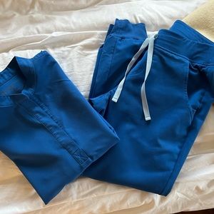 Rafaela oversized scrub set in royal blue